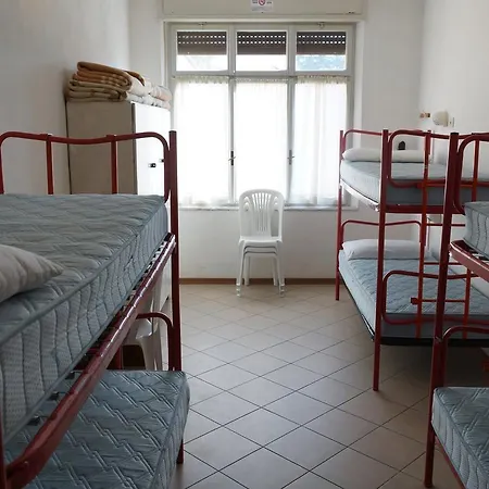 Hostel Della Gioventu Benacus