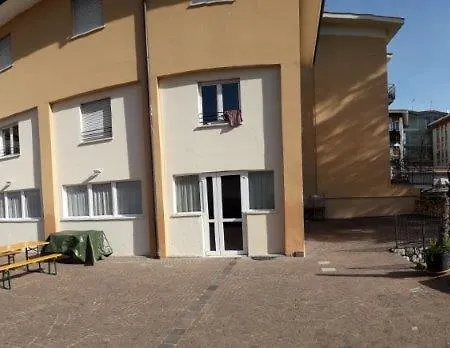 Hostel Della Gioventu Benacus *